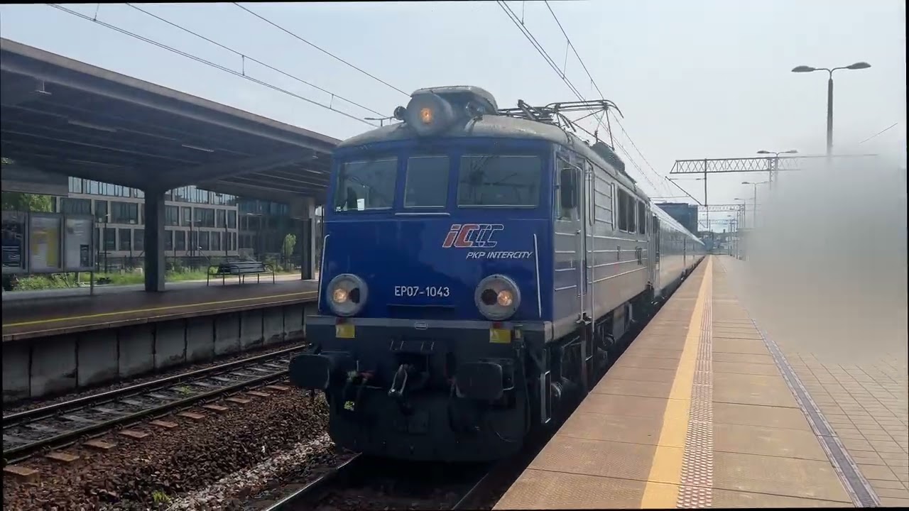 Wjazd do Gdańsk Oliwa EP07-1043 z składem IC 18104 