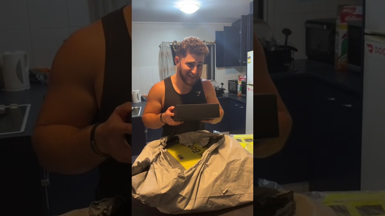 Y deliveries on grandpa #pov #opening #australian #ubereat #WorkingHolidayVisa