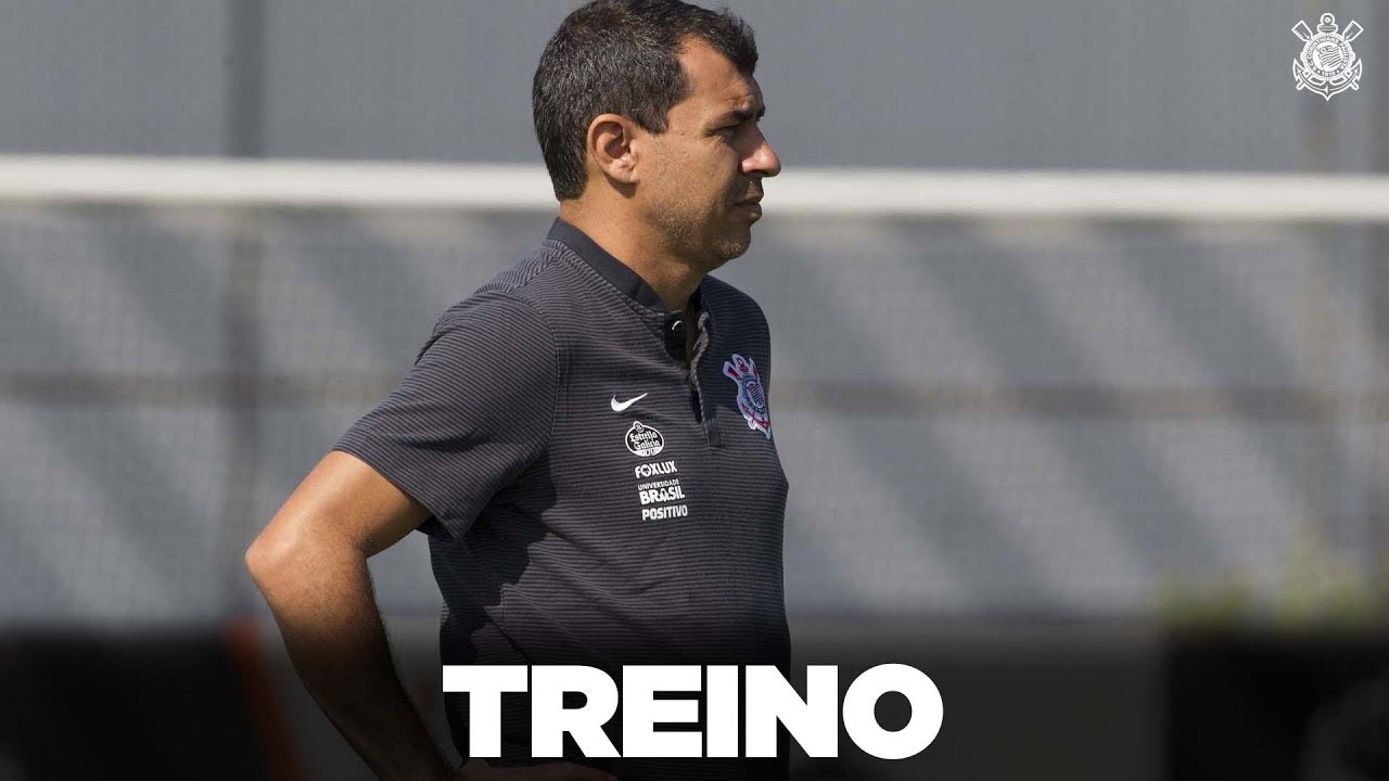 Treino de finalização e coletivo em campo reduzido