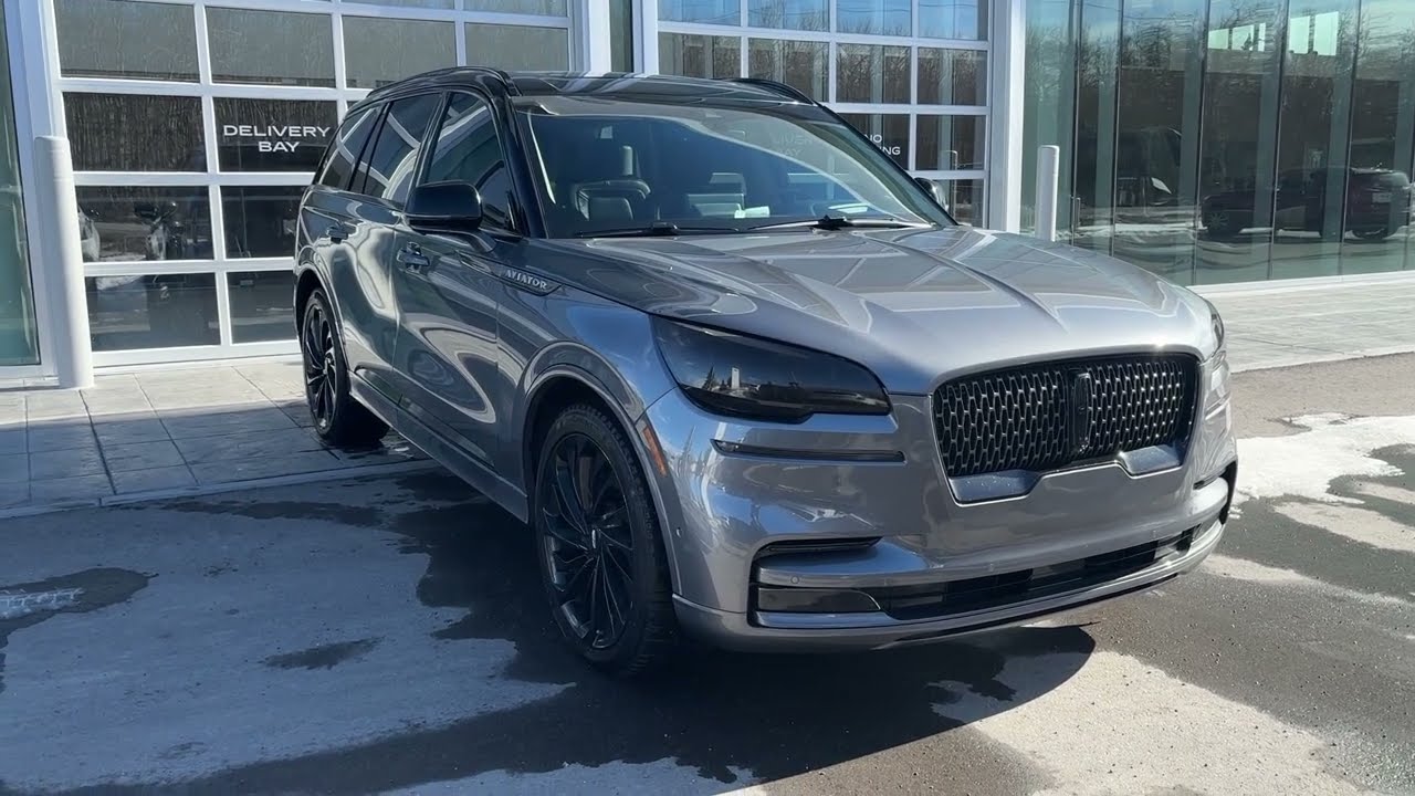 Gray 2022 Lincoln Aviator Reserve Calgary AB Wolfe Auto Group | Stock Number: YT106047AA