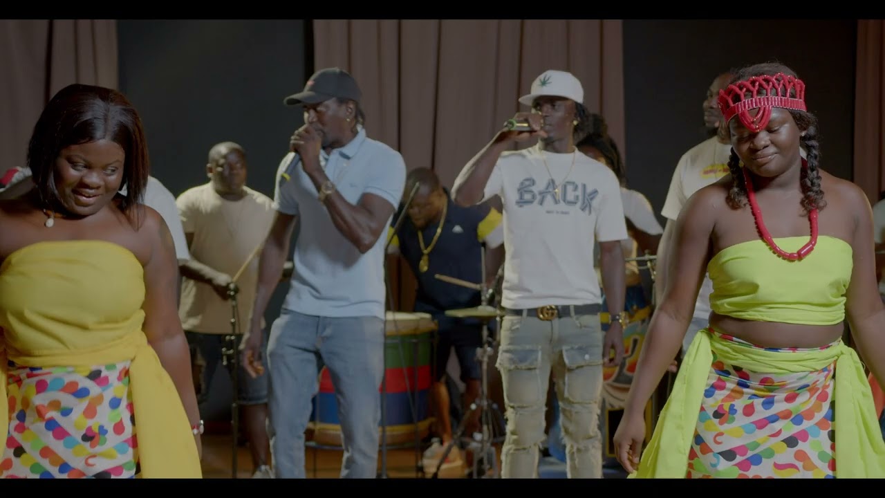 Live Sessie - 100% Dondoo (Grand Santi)