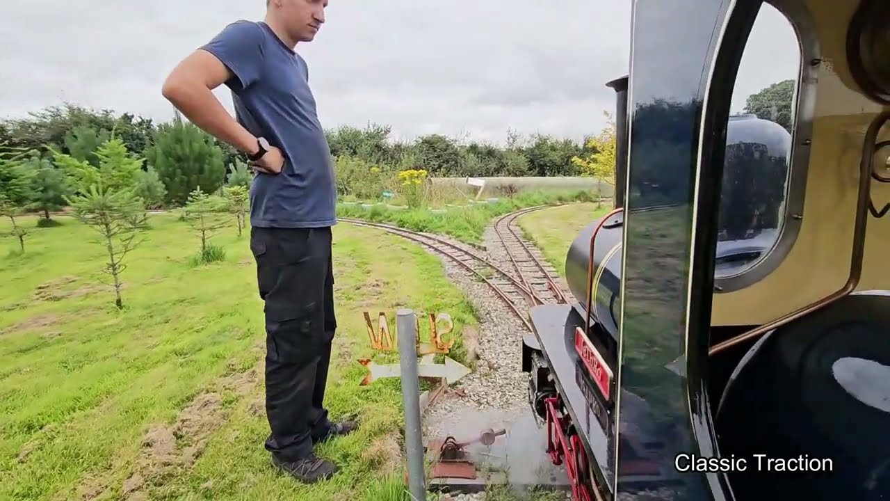 A FOOTPLATE RIDE ON THE NORTH CORNWALL MINIATURE RAILWAY INCLUDING RARE TRIANGLE TRACK COVERAGE