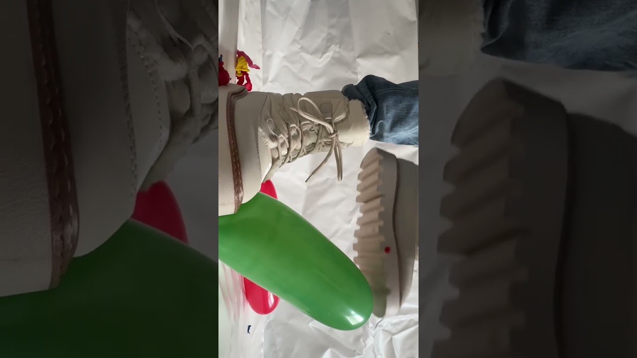 Catwalk Snow Boots stomp balloon Pop
