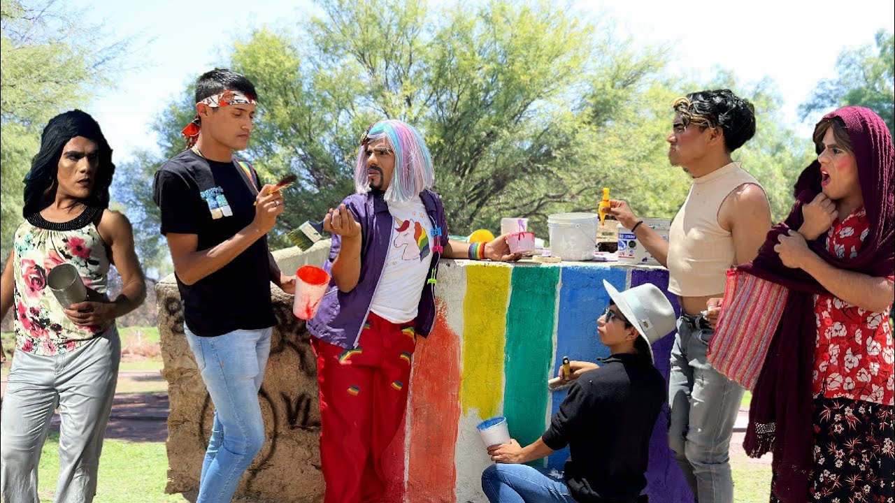 HECHOS MALTRECHOS (Molestos por unos colores)
