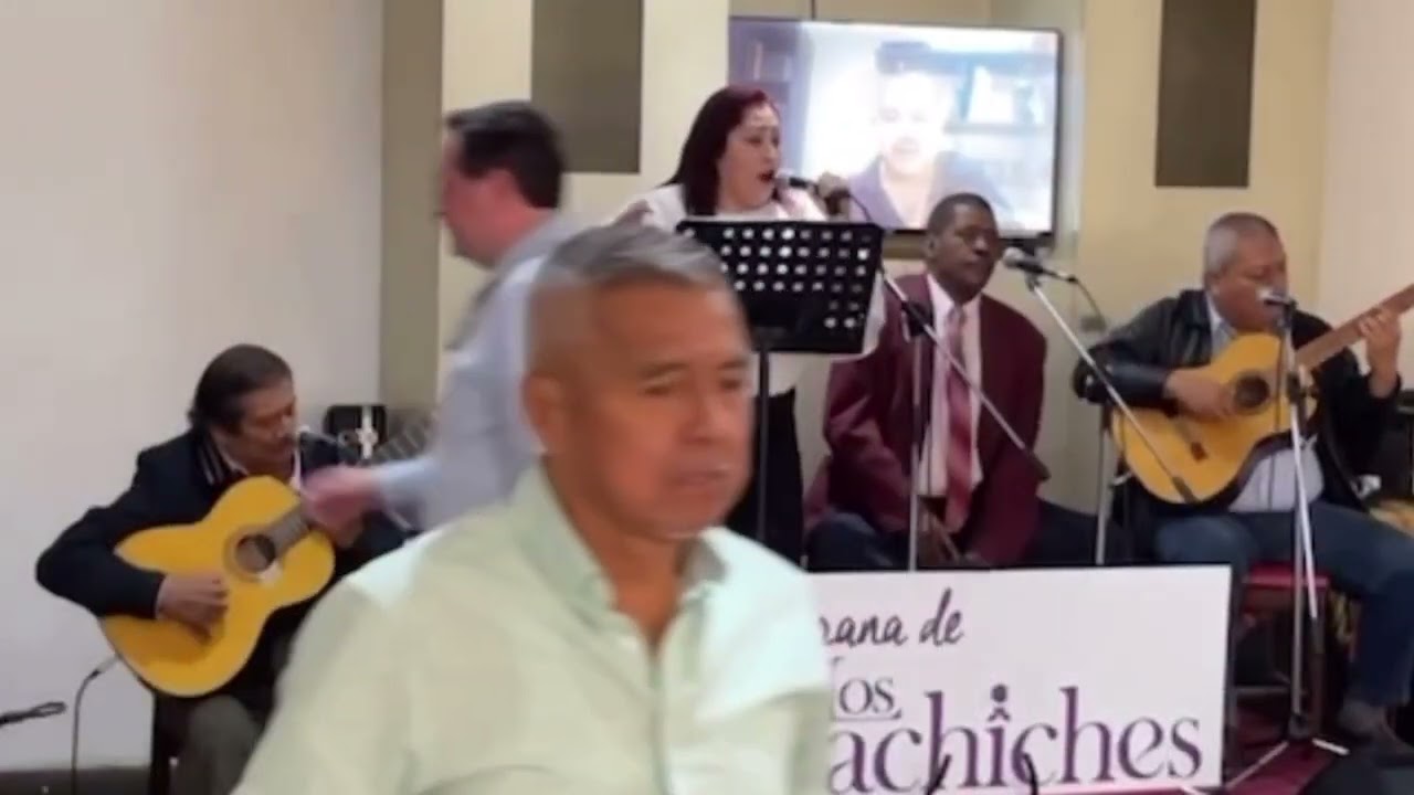 Julia Vals de Samuel Joya canta Sonia Valderrama en el evento de Jarana de los Bachiches