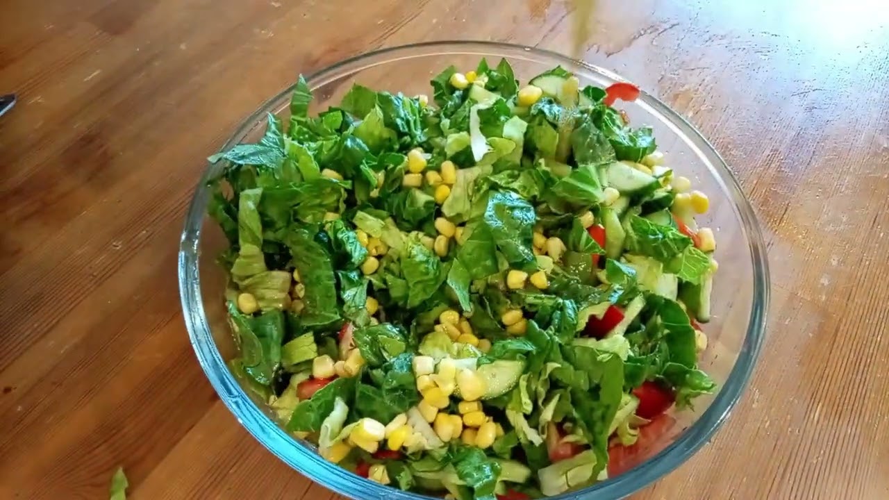 Wanting to served your lunch with salad but don't have much you can still do after watching 