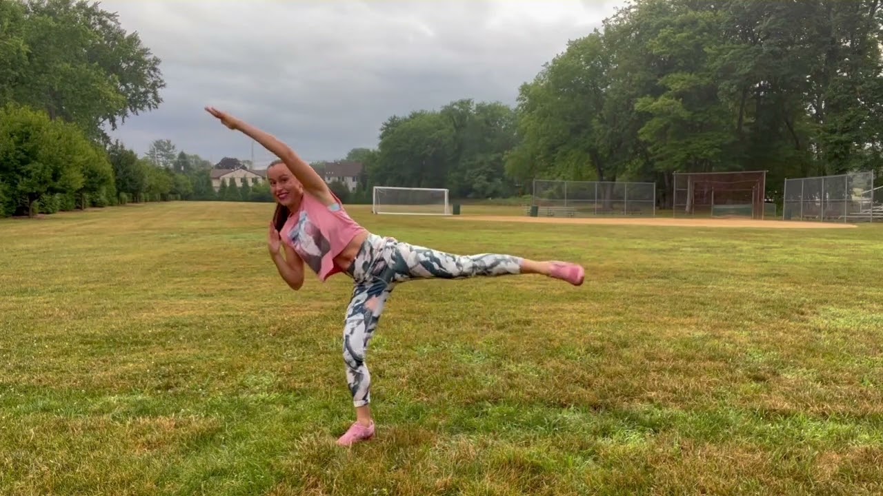 Gentle, Low impact, MOOD BOOST workout- 10 Min- with Jolie!