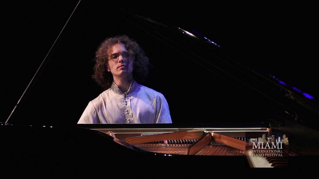 JULIEN LIBEER PLAYS F  SCHUBERT PIANO SONATA IN G D 894