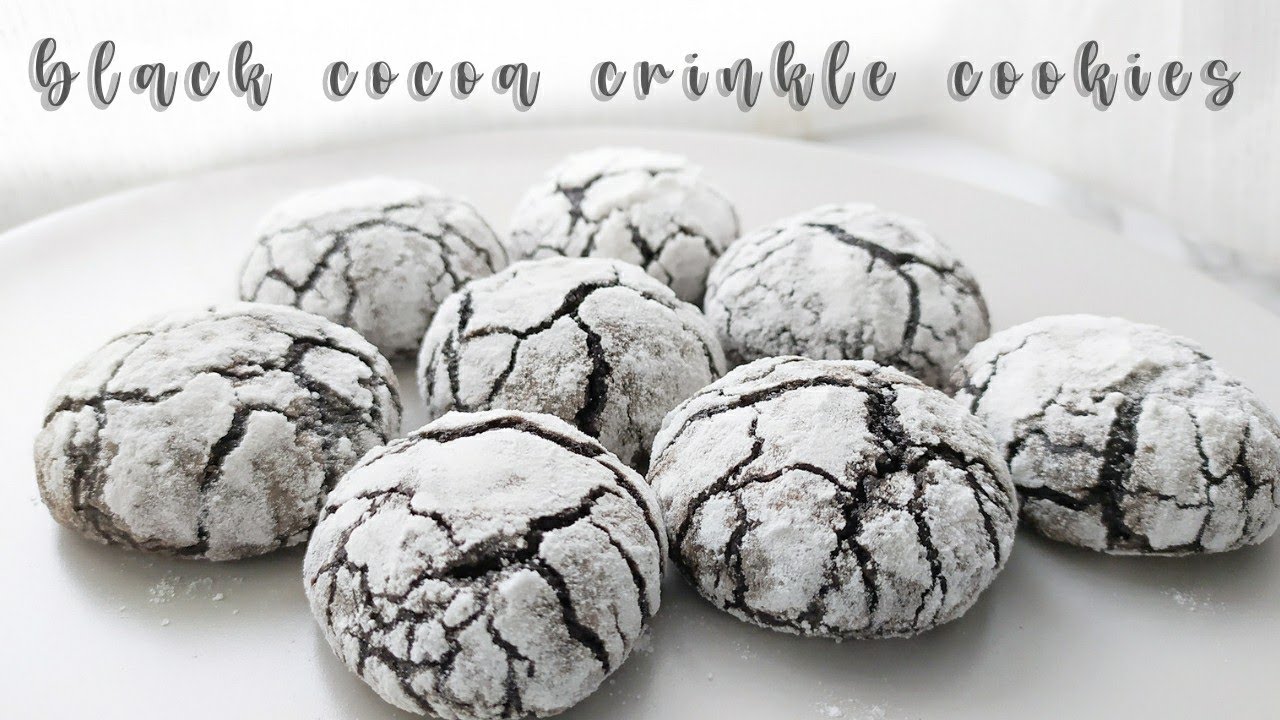 Black Cocoa Crinkle Cookies [Milky.ce]