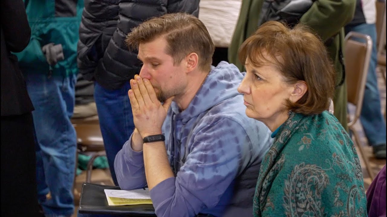 Rep. Grothman faces heated crowd at Oshkosh Town Hall