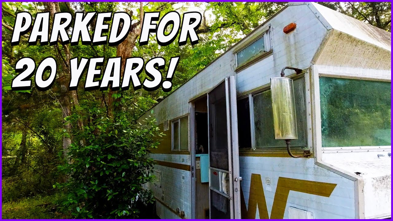 Classic Winnebago RV | Parked for 20 Years! 🚍 (pt.1)