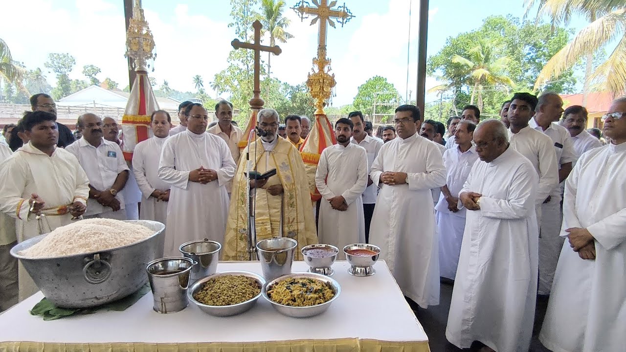 ഊട്ട് നേർച്ച ഭക്തിസാന്ദ്രമായി കടുത്തുരുത്തി താഴത്ത് പള്ളിയിൽ......