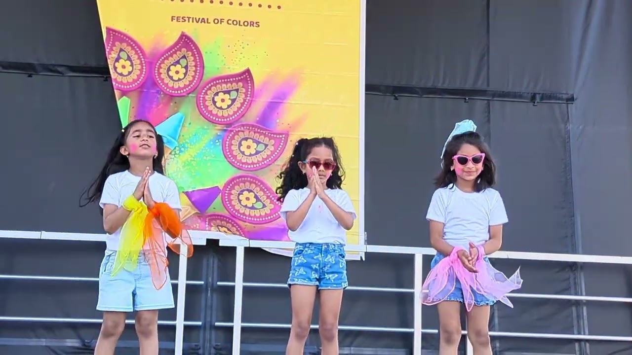 Supriya Holi performance 