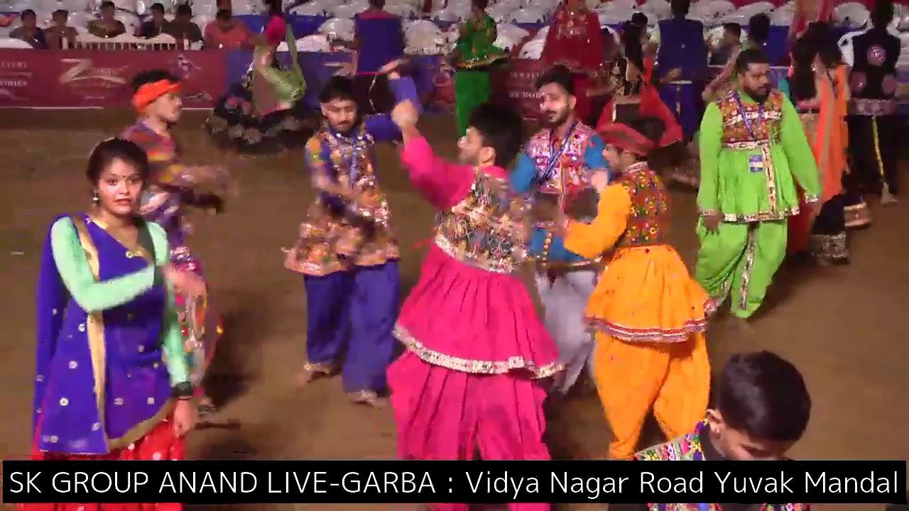 SK GROUP ANAND LIVE GARBA VRUNDAVAN VRYM 14-10-2018