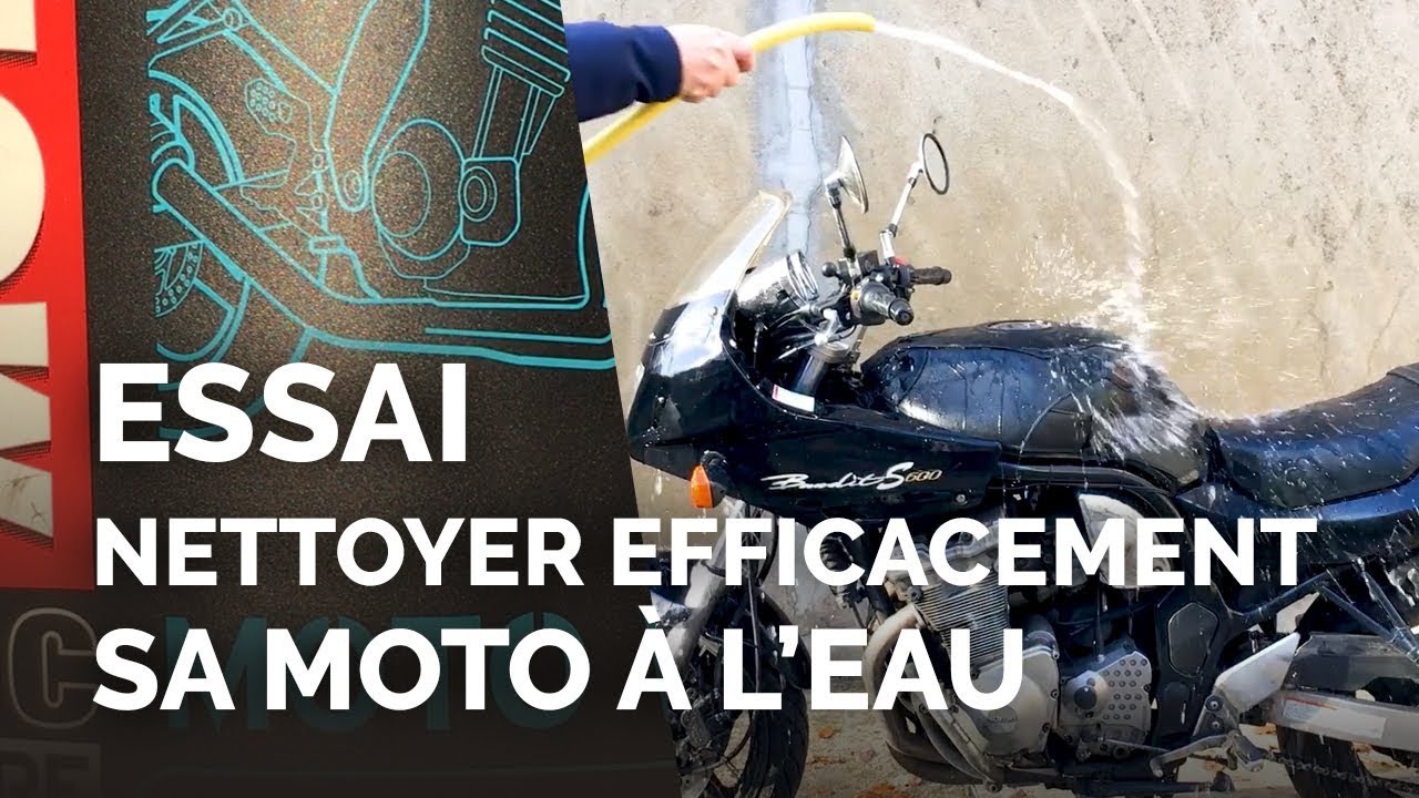 Nettoyer efficacement sa moto à l'eau !