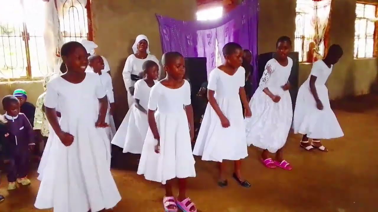 Shikunga Watoto.Wimbo.Itakuwaje siku Ile. Wakiimba kwenye ibada. KMT.JK.Ushirika wa Shikunga 