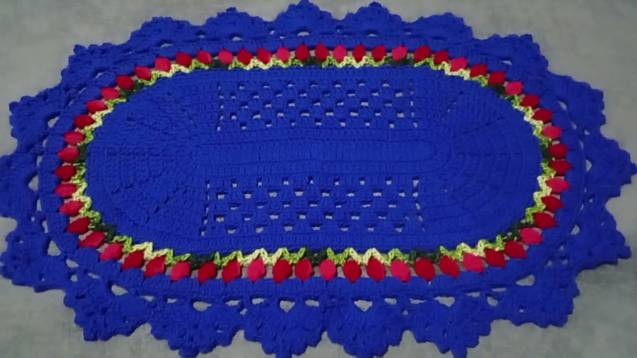 Mini passadeira e quatro tapetes avulsos.