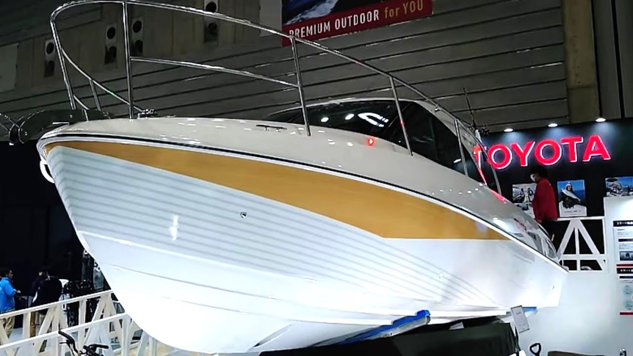 TOYOTA PONAM-28V【エンジンはランドクルーザー 2982cc 直列4気筒直噴ディーゼルターボ 260ps】Japan International Boat Show 2024