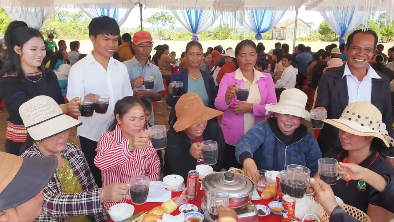 LỄ BÁO HIẾU   PUIH BLUNH RƠ CHÂM HRIU