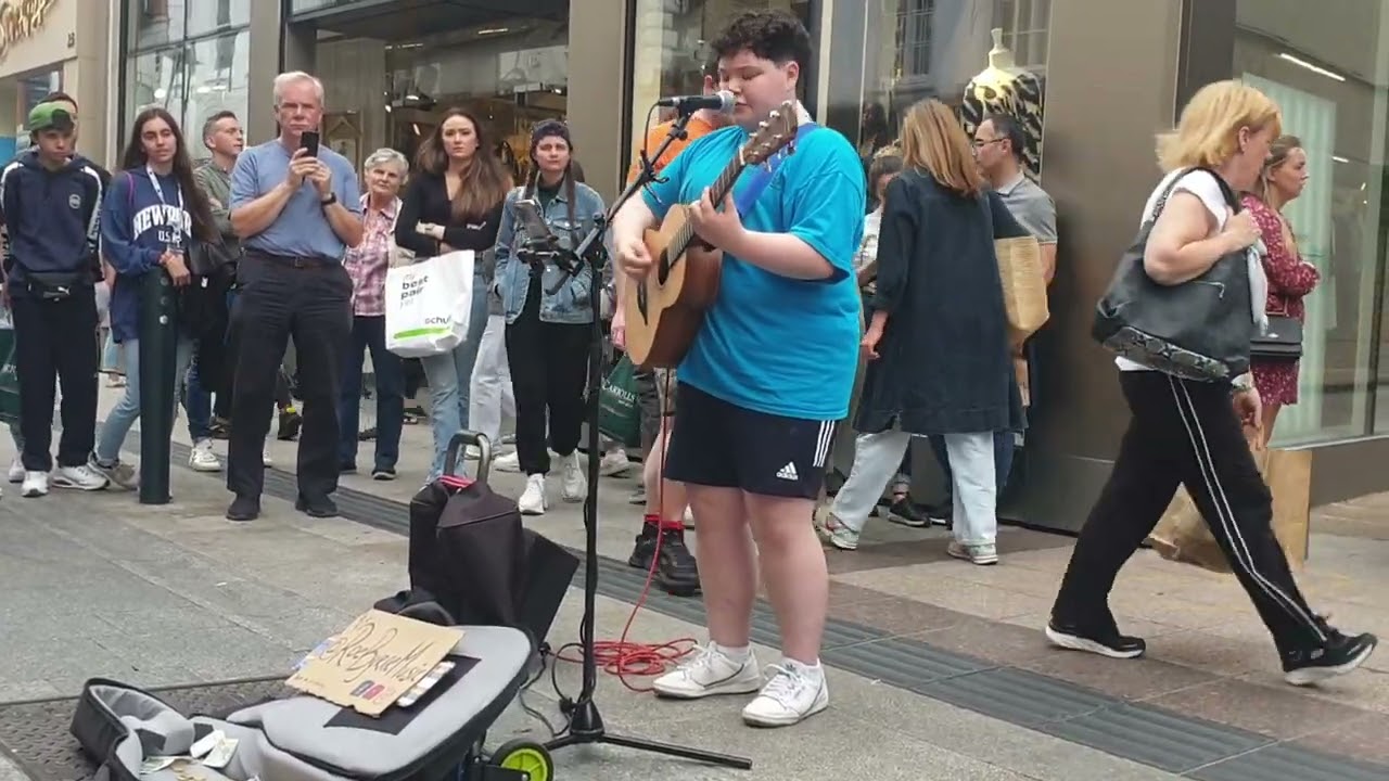Roe Byrne amazing rendition of 'she used to be mine' by @sarabareilles live Grafton Street Dublin