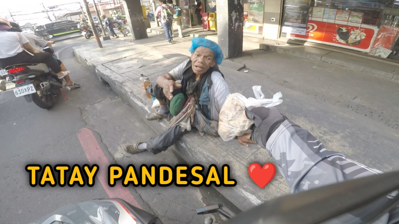 TATAY PANDESAL PO BUMILI TAYO NG PANDESAL PARA KAY TATAY #shareyourblessing #motorcycle #motovlog