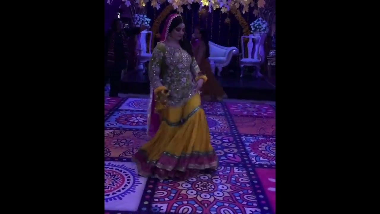 Mehndi Dance #subscribe #youtubeshorts #viralshorts #trending #video #viralvideo #viral #youtube