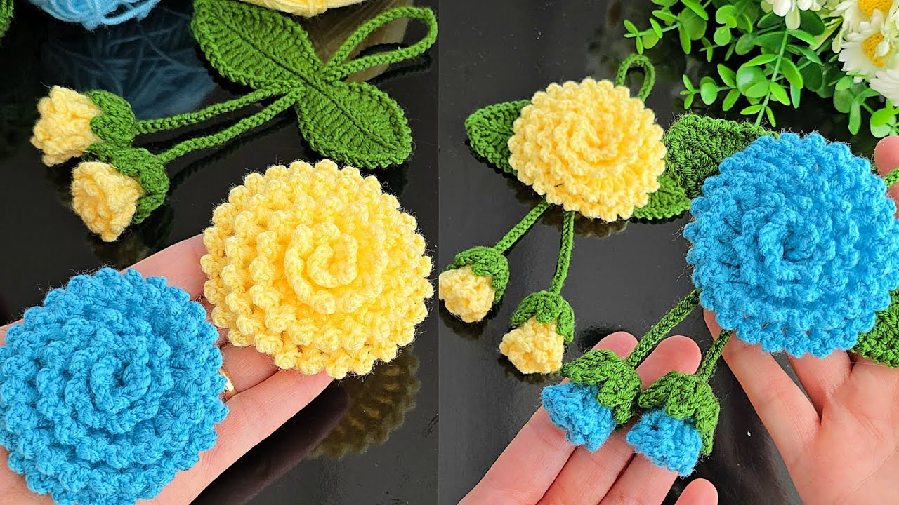 🌸 Easy Crochet Flower Keychain | Beautiful DIY Spiral Bloom with Leaves | Crochet Gift Idea