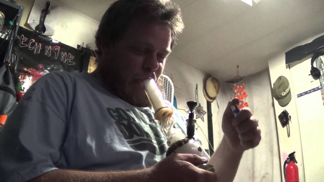 Half Gram Bong Rip