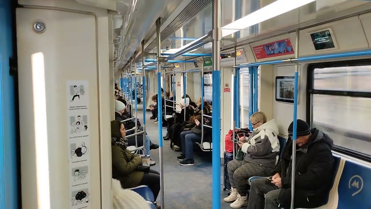 Таганско-Краснопресненская линия (Line 7). От Котельников до Планерной.