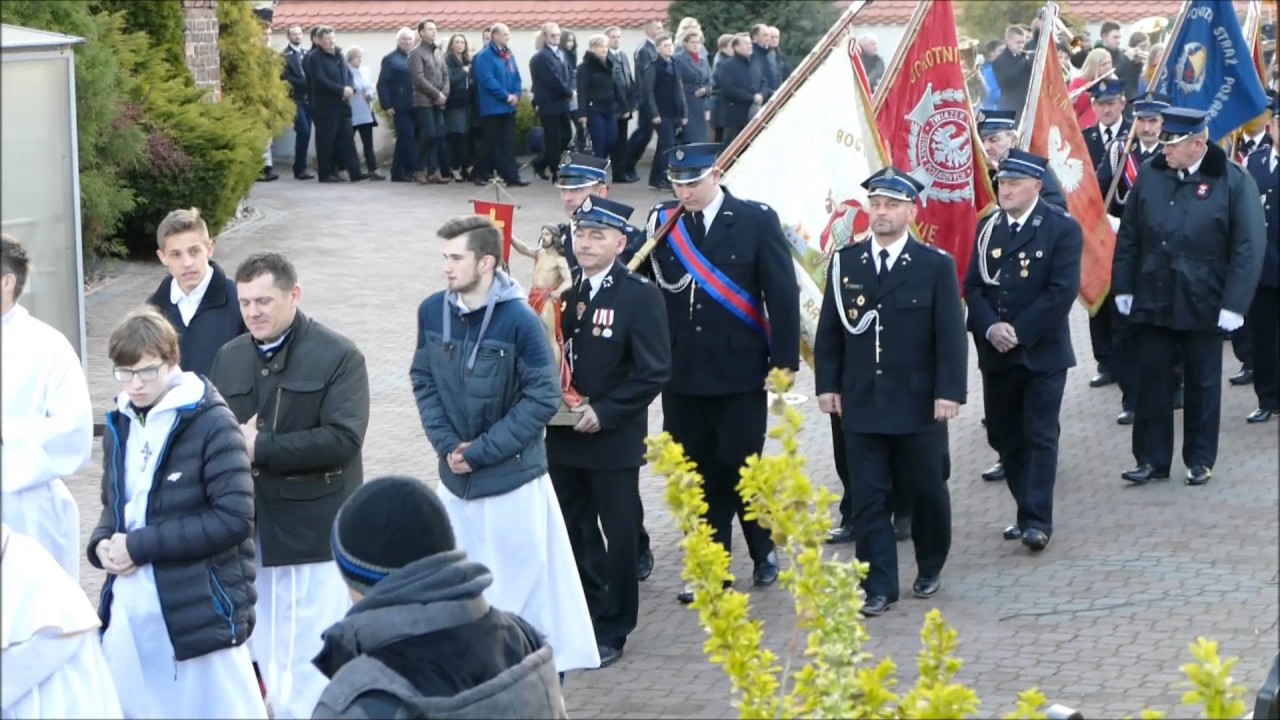 Procesja rezurekcyjna w kościele w Krzepicach