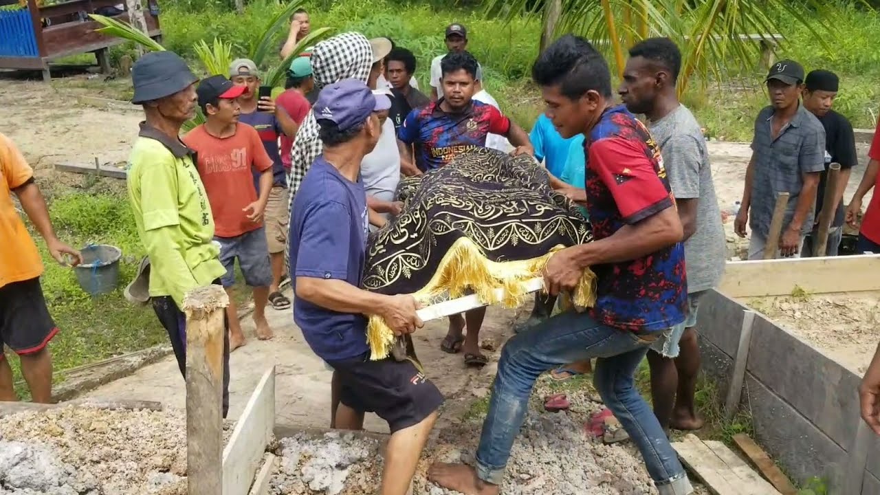 Pemakaman Bpk Tahir Tola