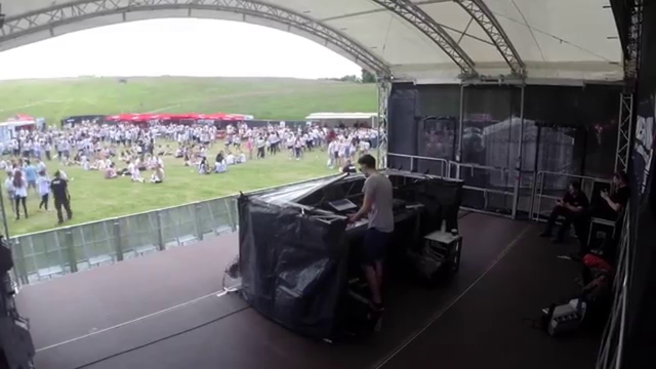 DJ Train @ Holi Oldenburg 2015