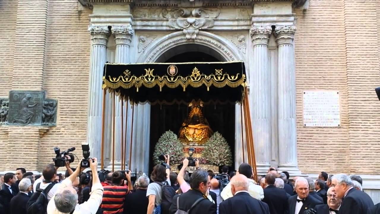 Salida Virgen Angustias 2014 Granada