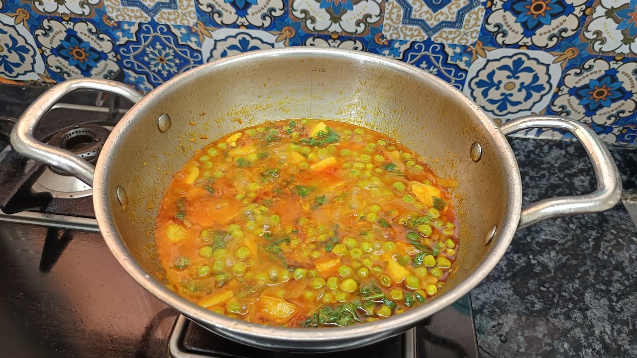 🔴 Live Cooking  Aloo Matar For Lunch 😋|Cookwithshifaa is live |#shorts #live #lunch #cooking