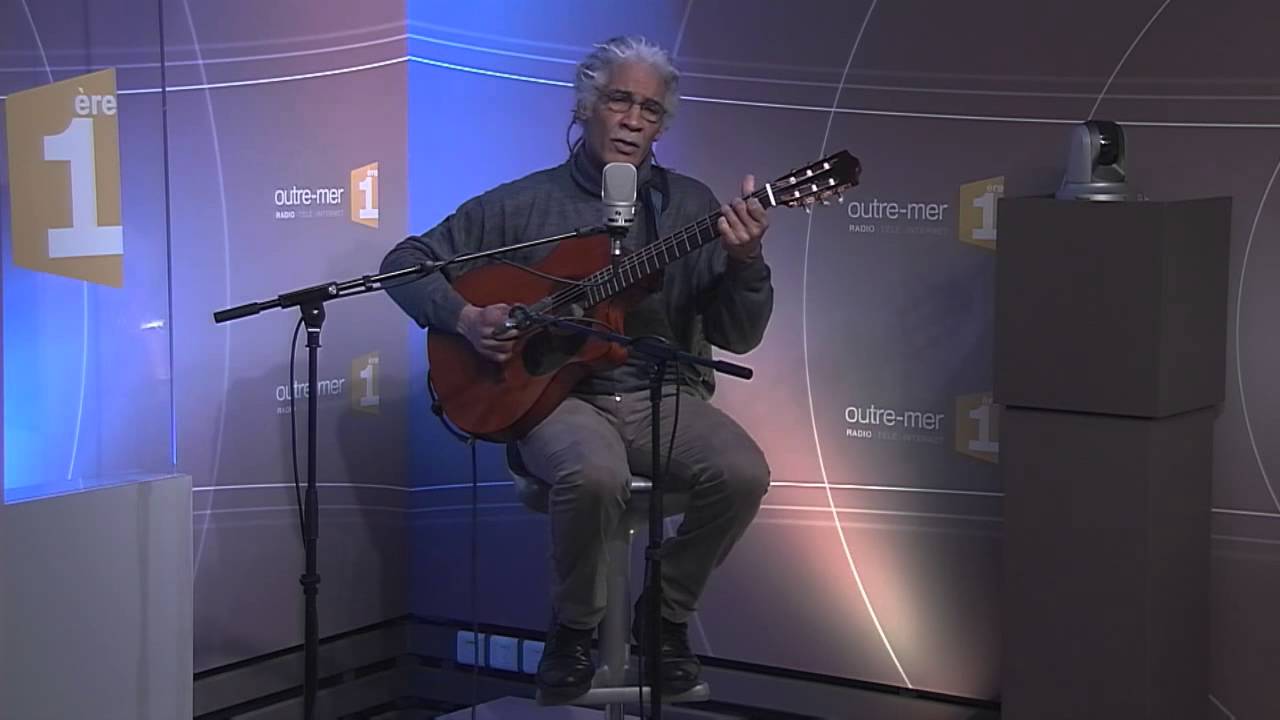 Chris Combette : Le village - Acoustique à Radio Outre-mer 1ere