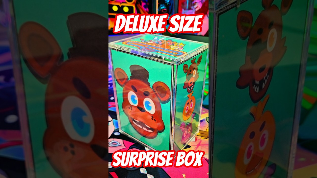 🐻 FIVE NIGHTS AT FREDDY'S GIANT SURPRISE BOX UNBOXING ✨️