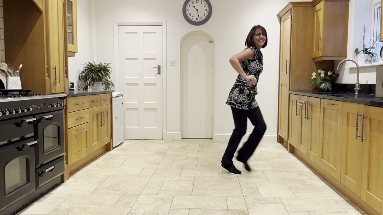 Un Poquito Line Dance Short Demo
