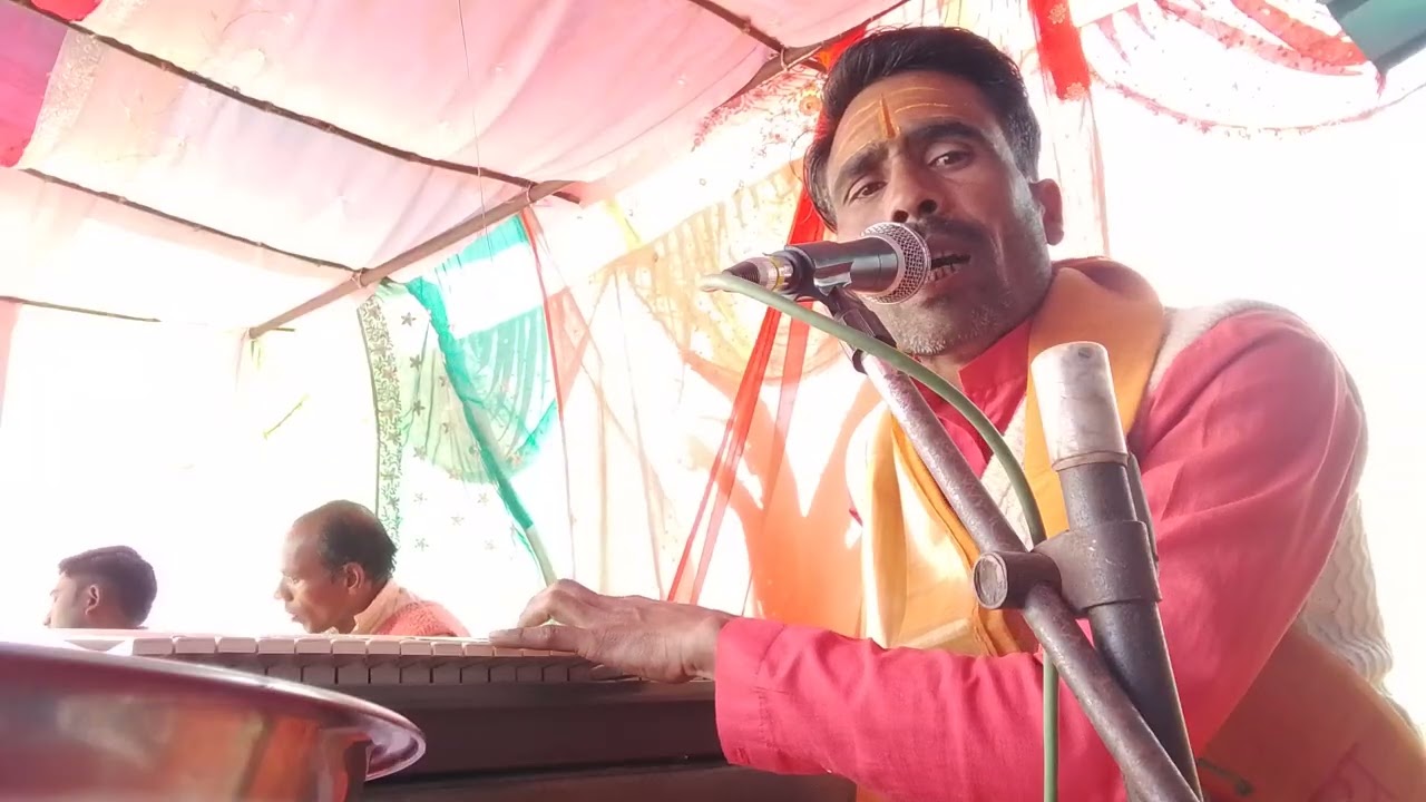 सबकी आंखों में पर्दा पड़ा है सुधीर अवस्थी