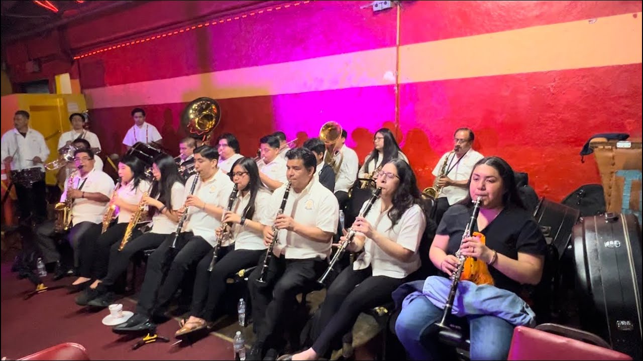 Banda Filarmónica Yalalag - Salón Lazaros - OaxaCalifornia