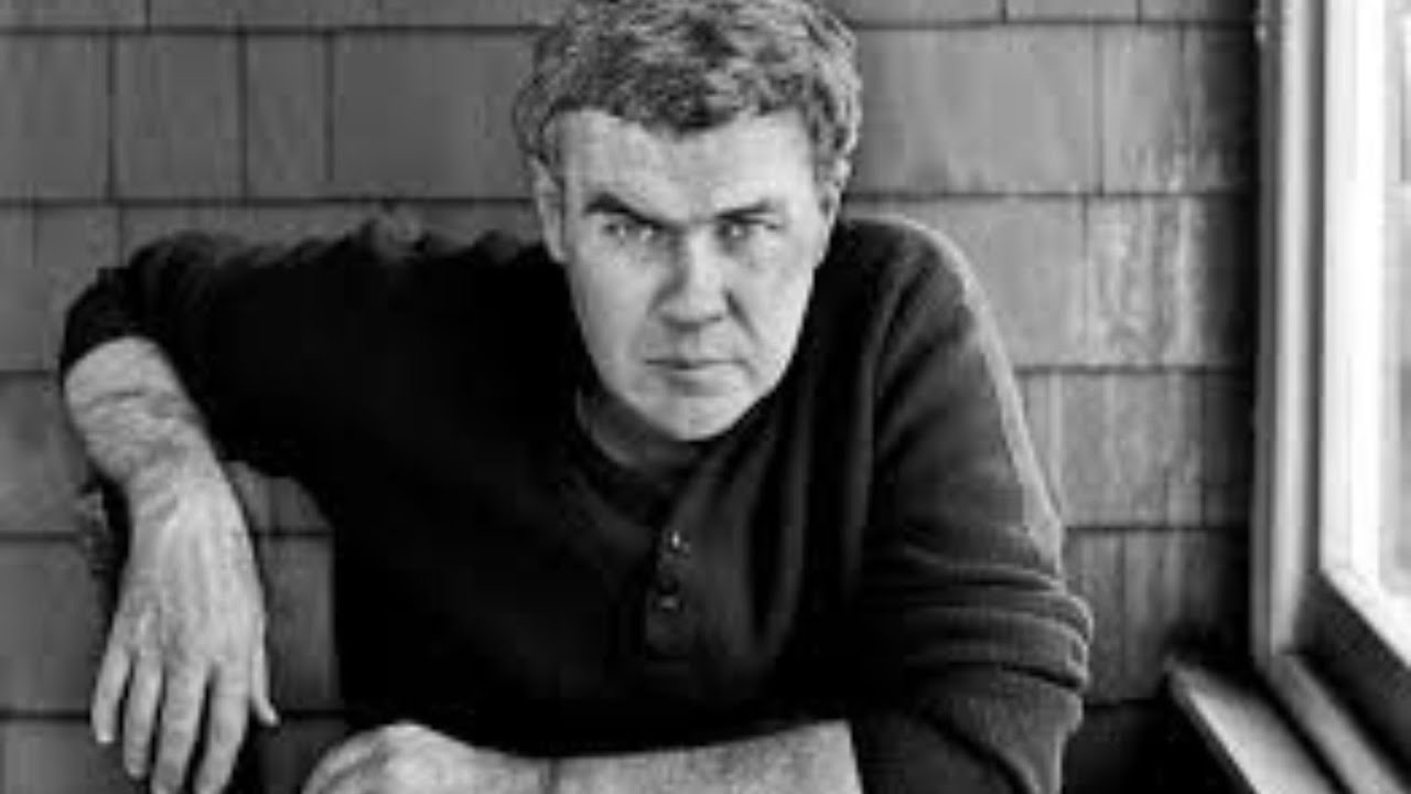 Why everyone should read Raymond Carver. With guest Jacob Gerhardt.