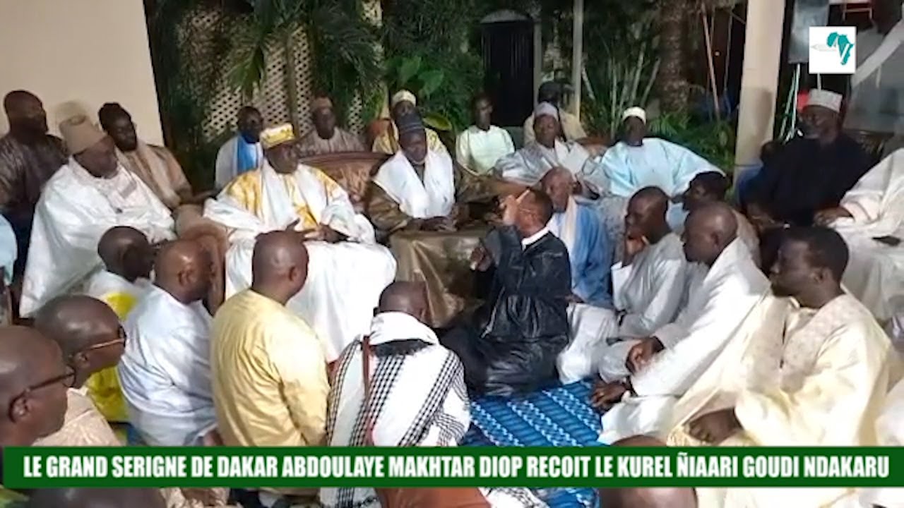 LE GRAND SERIGNE DE DAKAR ABDOULAYE MAKHTAR DIOP RECOIT LE KUREL ÑIAARI GOUDI NDAKARU