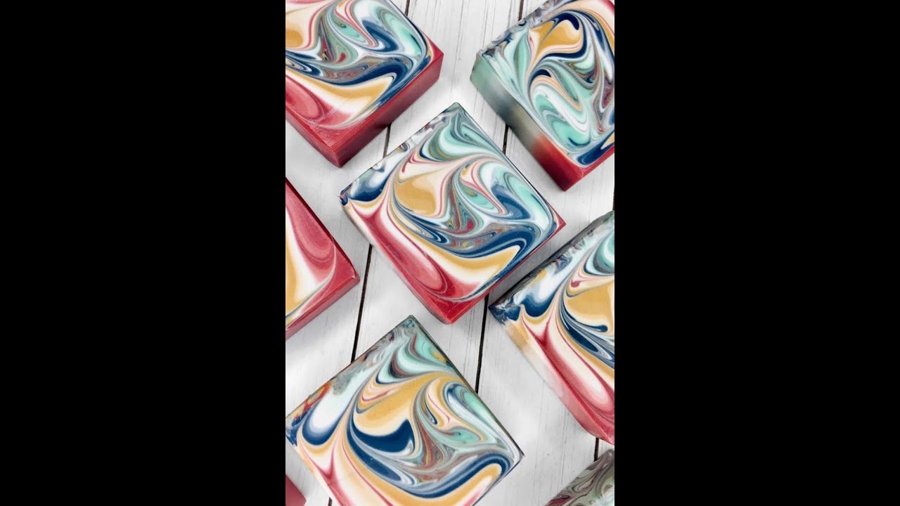 How to make soap - 2nd Luna Swirl tutorial - Hunter & Earth soap
