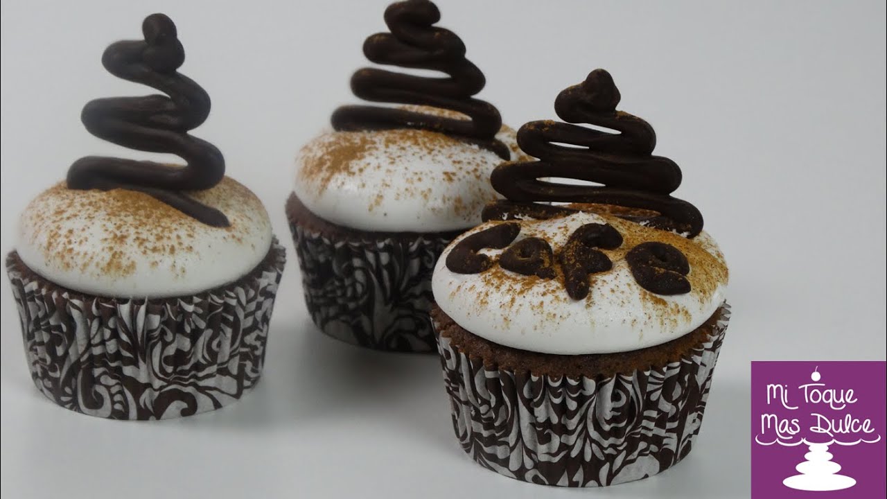 Cupcakes de café capuchino con dulce de leche