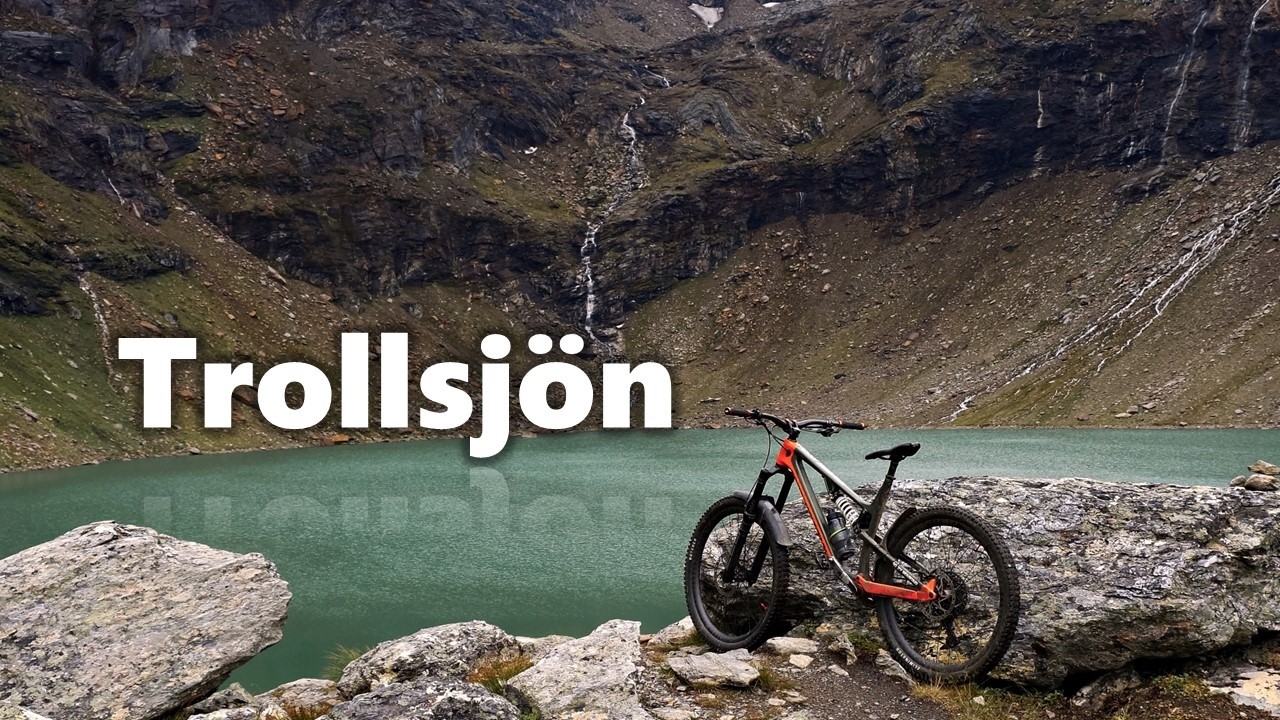 Trollsjön, Riksgränsen, Sweden | Fascinating rock formations and narrow single trail tracks