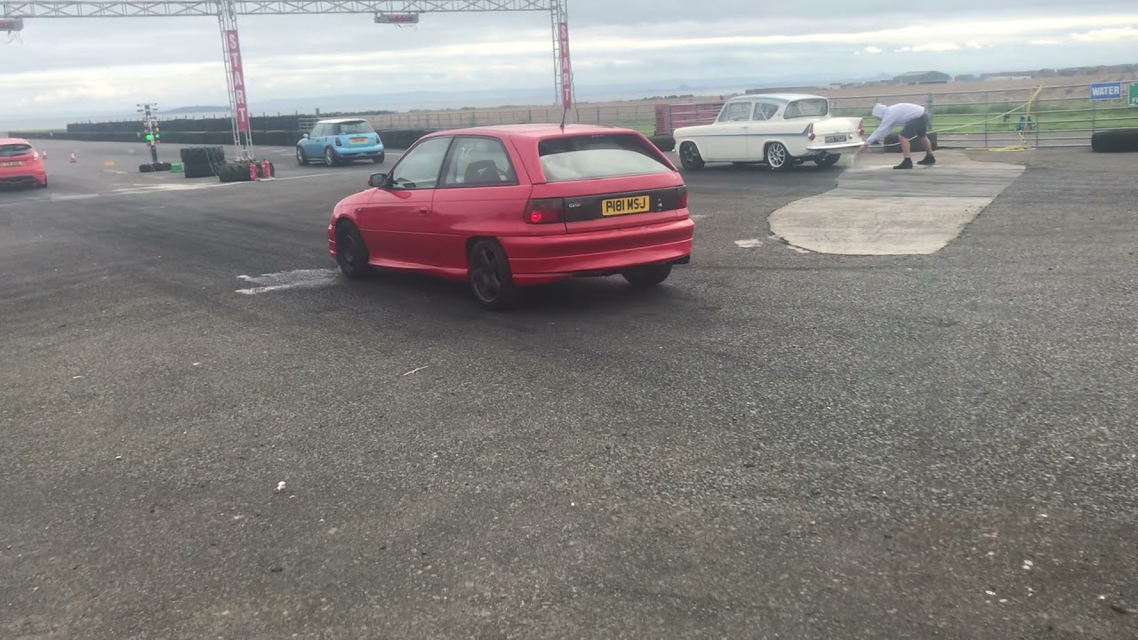 Astra mk3 gsi vs Ford anglia
