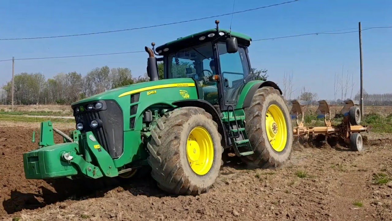 John Deere 8245r + Quadrivomere Moro |Sound|