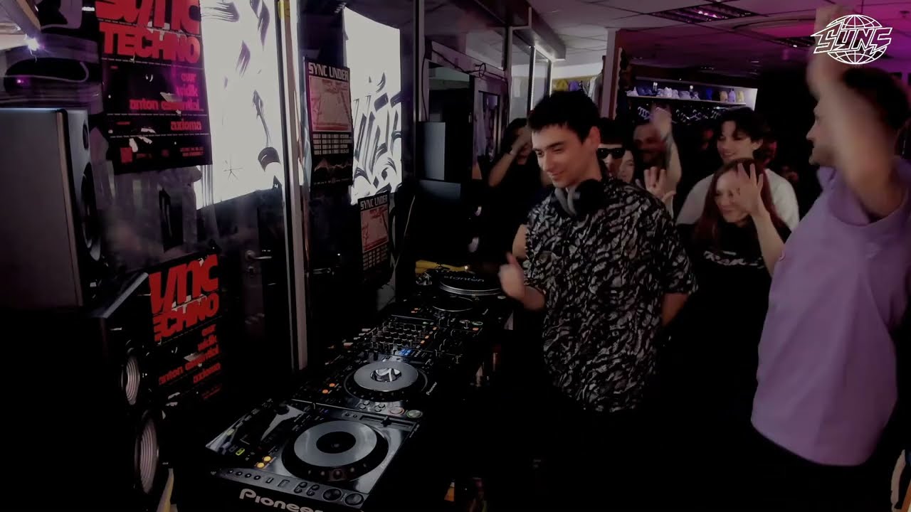 Groove Techno, Hard House DJ set by XVOR / Sync Under 29/03/2025. CD and Vinyl only. CDJ 1000 mk3