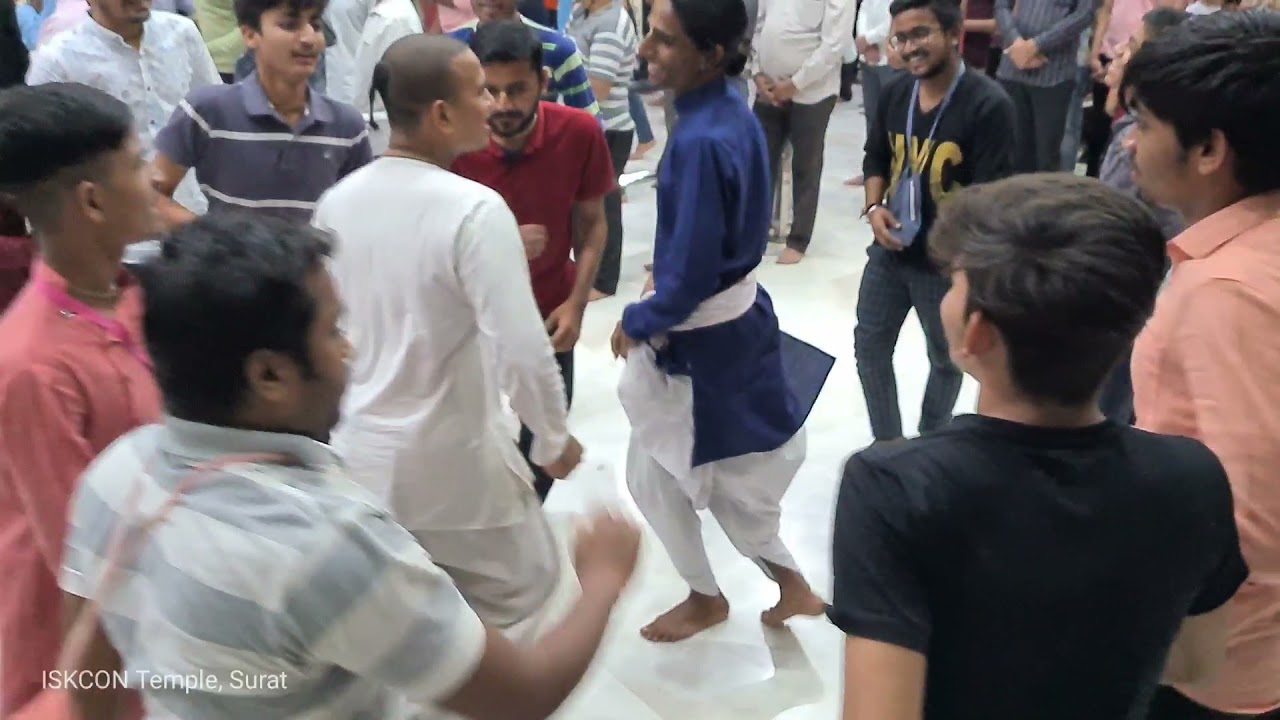Amazing Kirtan at ISKCON Temple, Surat
