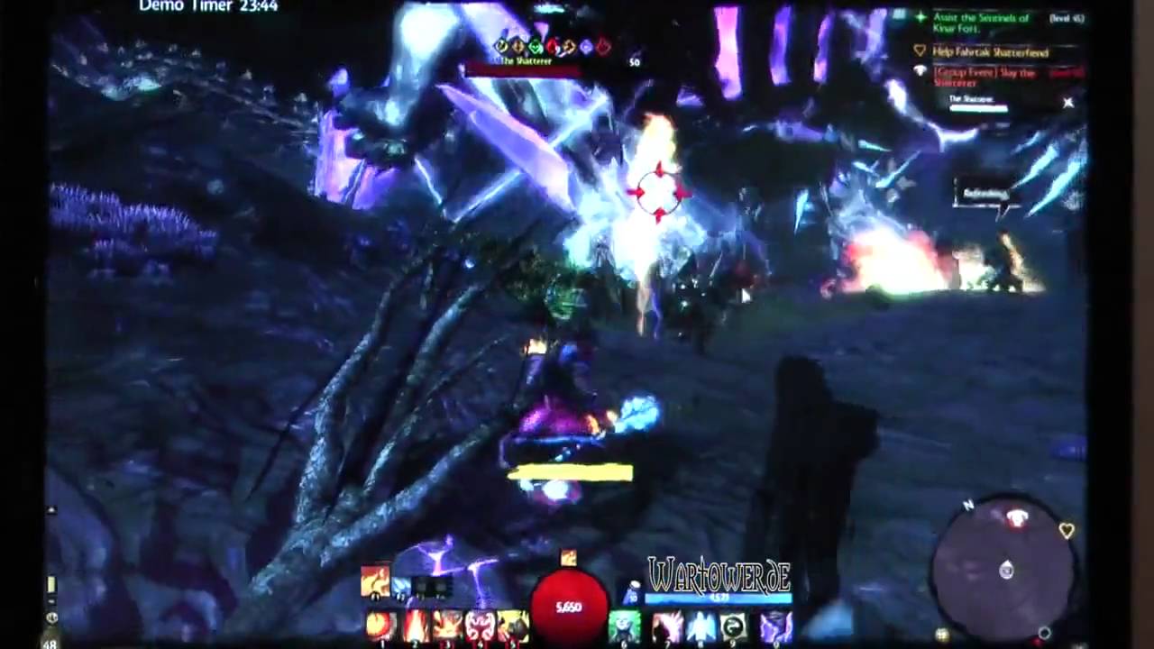 Guild Wars 2 The Shatterer Attacks - GAMESCOM 2010 [720p] HD !!