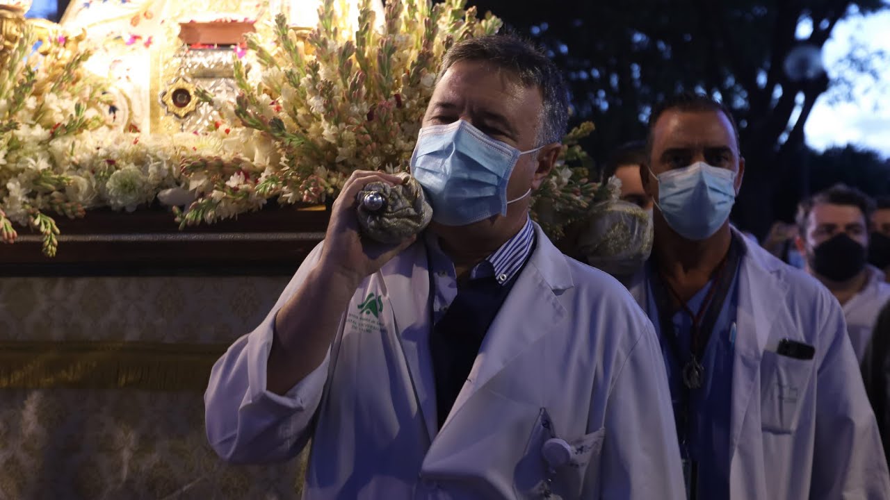 Los emotivos momentos de la Virgen de Valme en el Hospital de Valme durante la peregrinación 2021